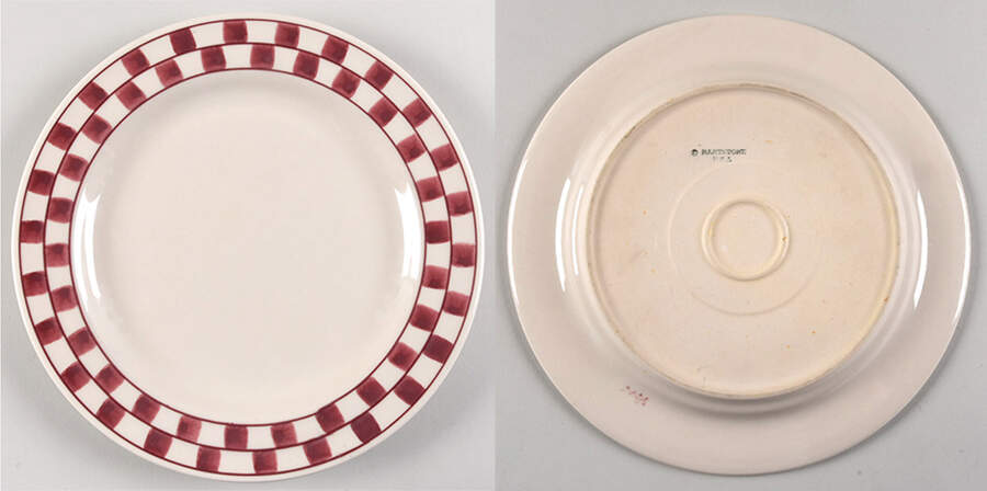 Red Checks Dinner Plate by Hartstone-1