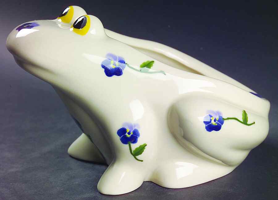 Pansy Frog Planter by Hartstone-1