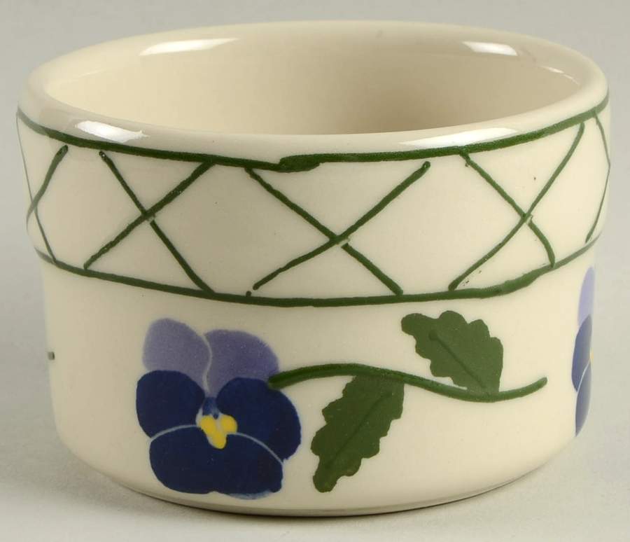 Pansy Ramekin by Hartstone-1