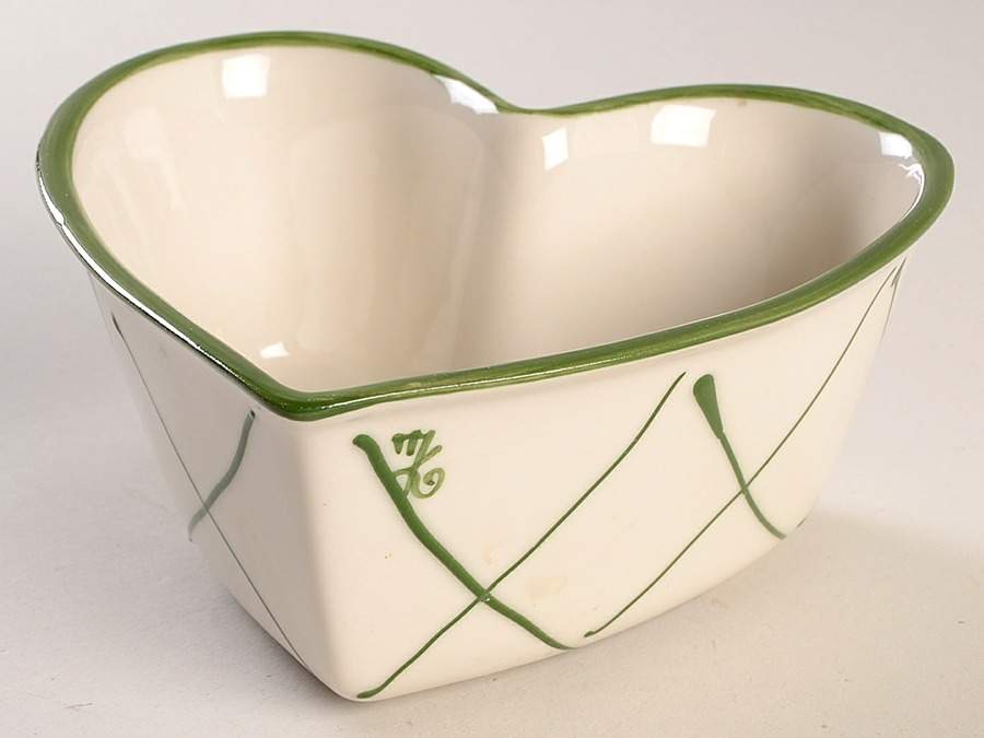 Pansy 6" Heart Shaped Bowl by Hartstone-1