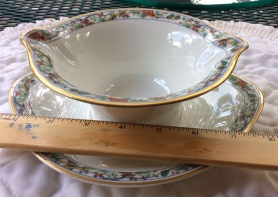 H3595 Gravy Boat with Attached Underplate by Haviland-1