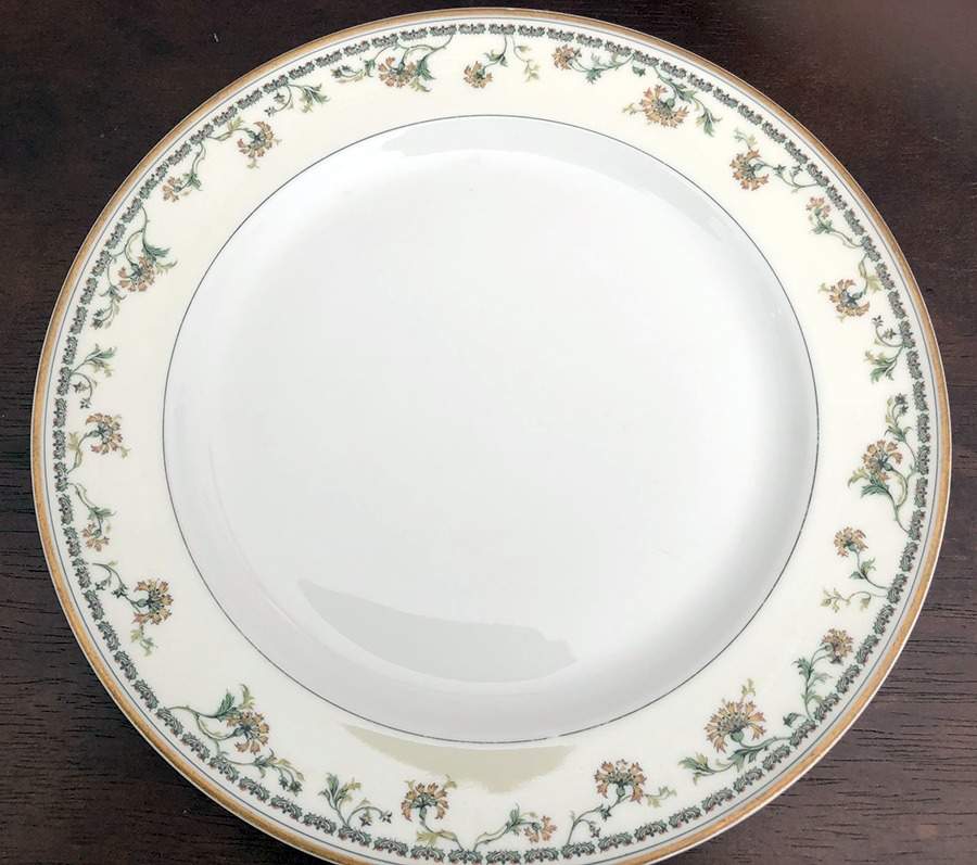 Schleiger 105a Dinner Plate by Haviland-1