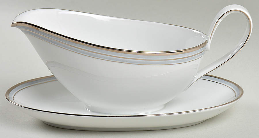 8444 Gravy Boat with Attached Underplate by Hutschenreuther-1