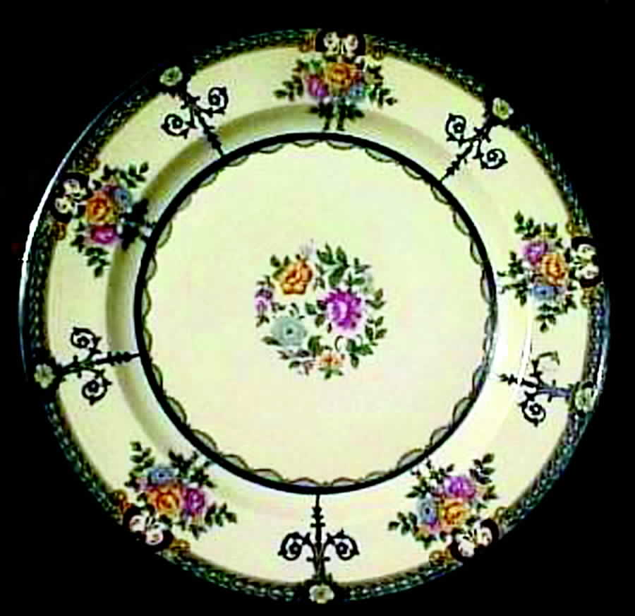 HUT626 Dinner Plate by Hutschenreuther-1