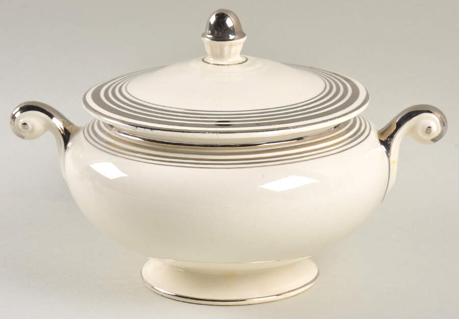 N1539 Sugar Bowl & Lid by Homer Laughlin -1