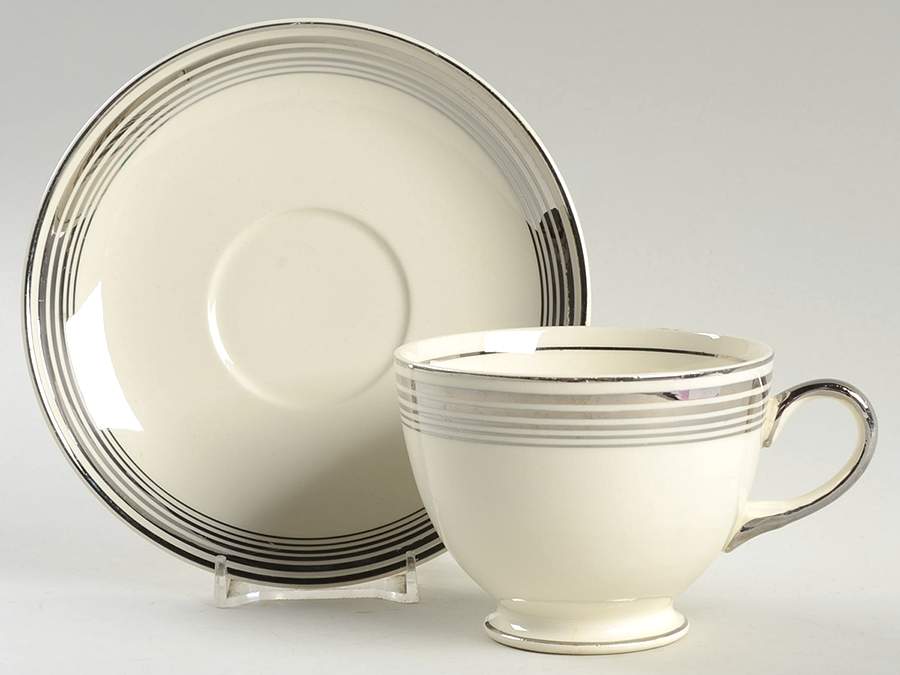 N1539 Footed Cup & Saucer Set by Homer Laughlin -1