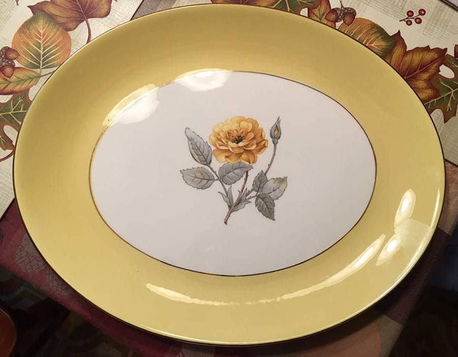 RY288 12" Oval Serving Platter by Homer Laughlin -1