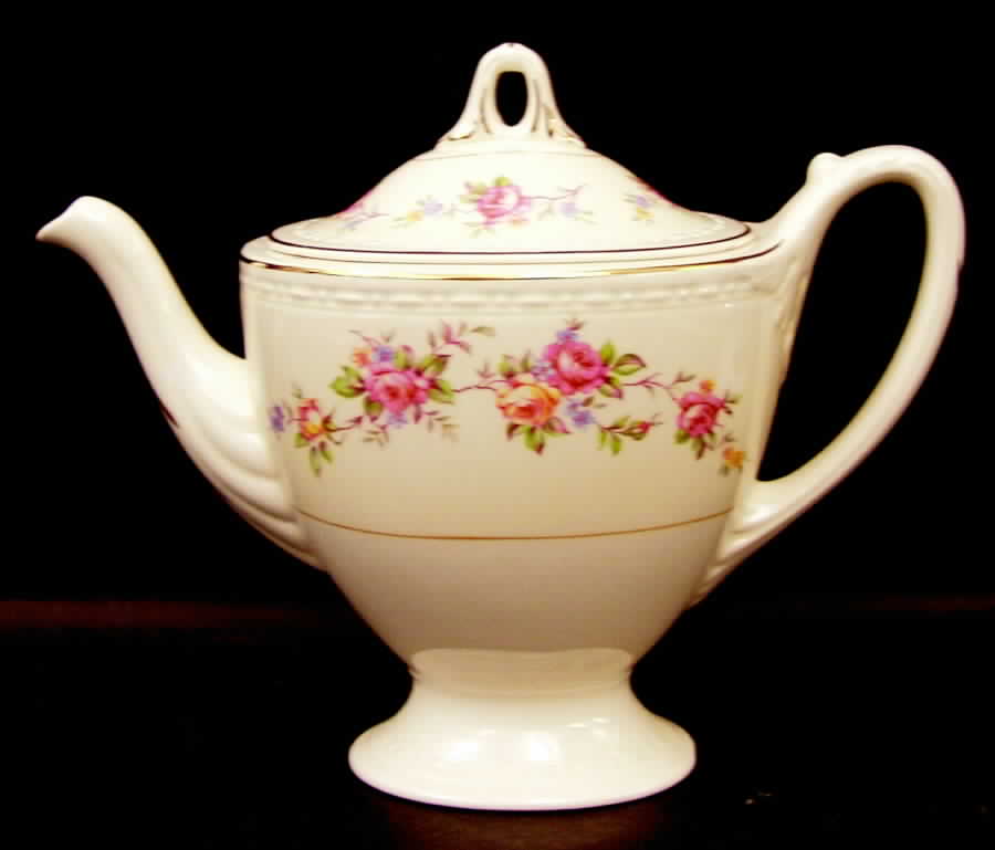 G3512 Teapot & Lid by Homer Laughlin -1