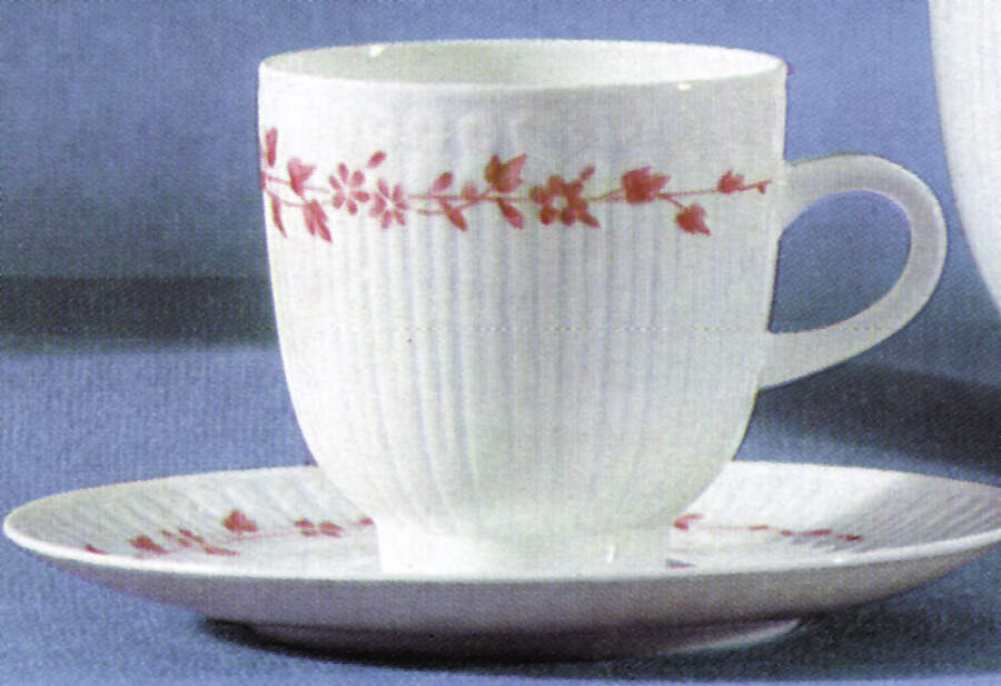 Fidelio Flat Cup & Saucer Set by Hutschenreuther-1