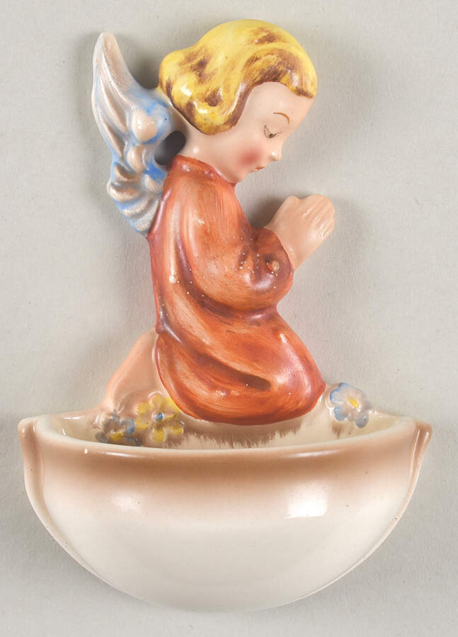 Angels at Prayer Font A & B Tm2-Angels At Prayer - Boxed by M.I. Hummel-1