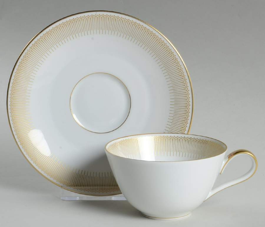 17358 Flat Cup & Saucer Set by Heinrich - H&C-1