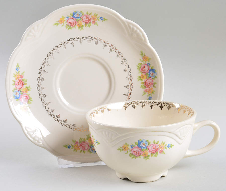 M201 (No Trim) Flat Cup & Saucer Set by Homer Laughlin -1