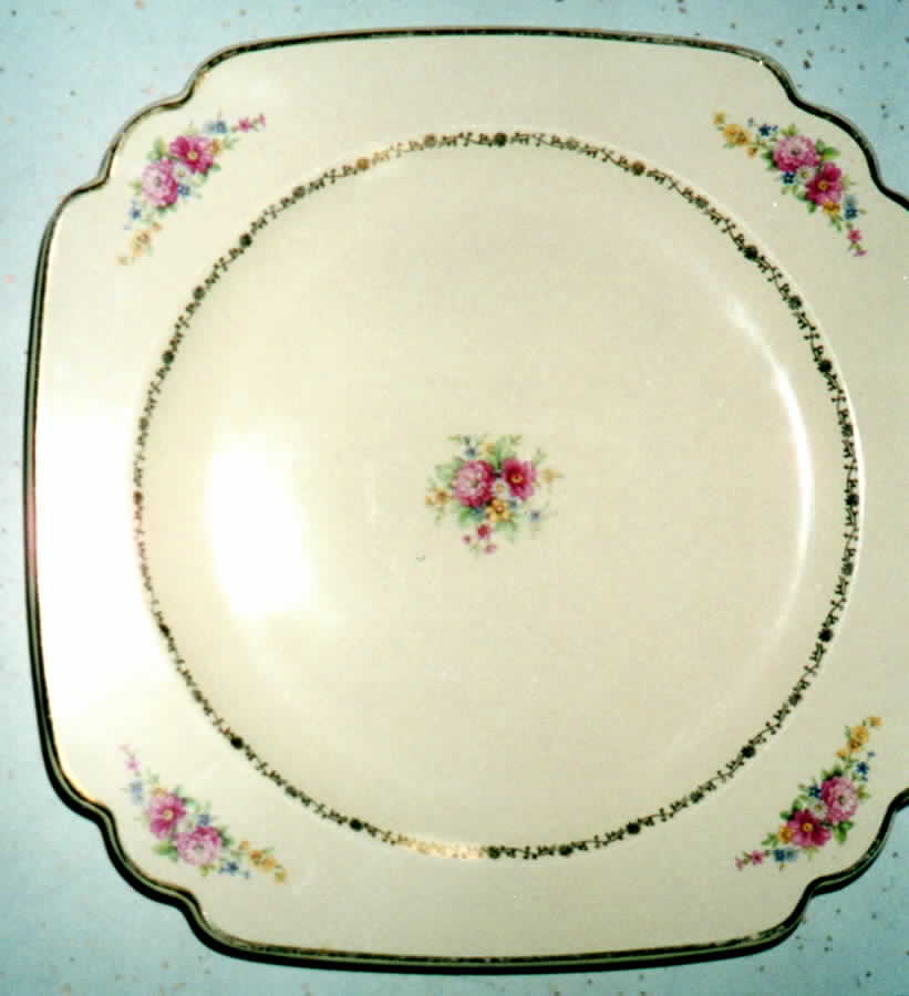 HLC892 Square Luncheon Plate by Homer Laughlin -1