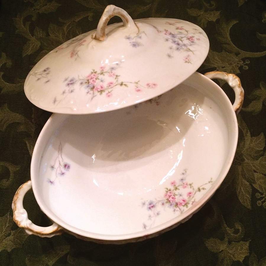 Schleiger 309-5 Round Covered Vegetable by Haviland-1