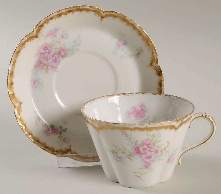 Schleiger 1173a Flat Cup & Saucer Set by Haviland-1