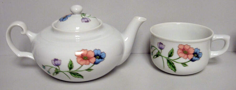 Poppy Tea for 1 (Stacking Individual Teapot & Mug/Cup) by House of Prill-1