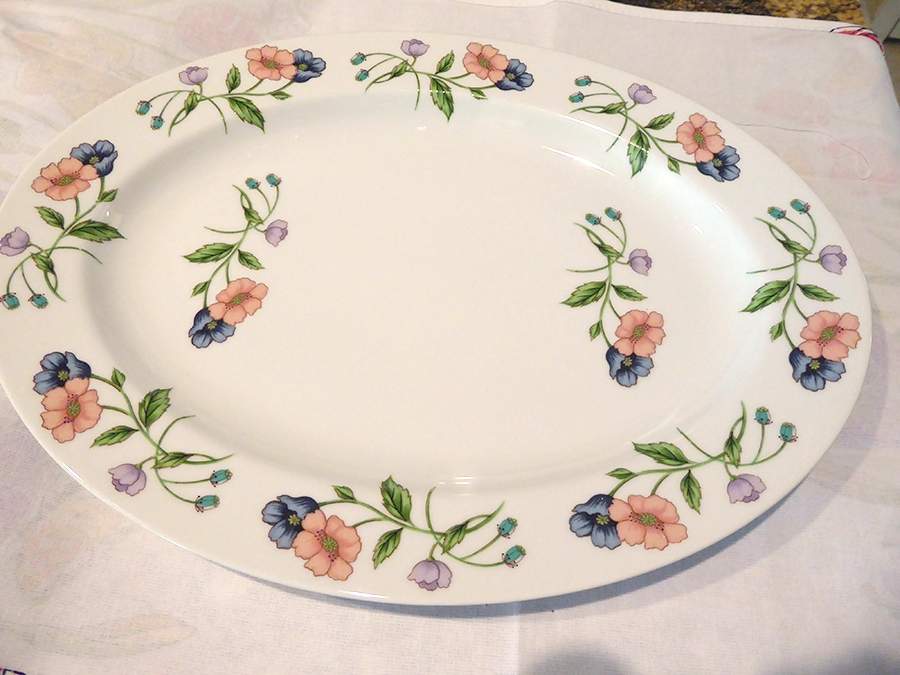 Poppy 14" Oval Serving Platter by House of Prill-1