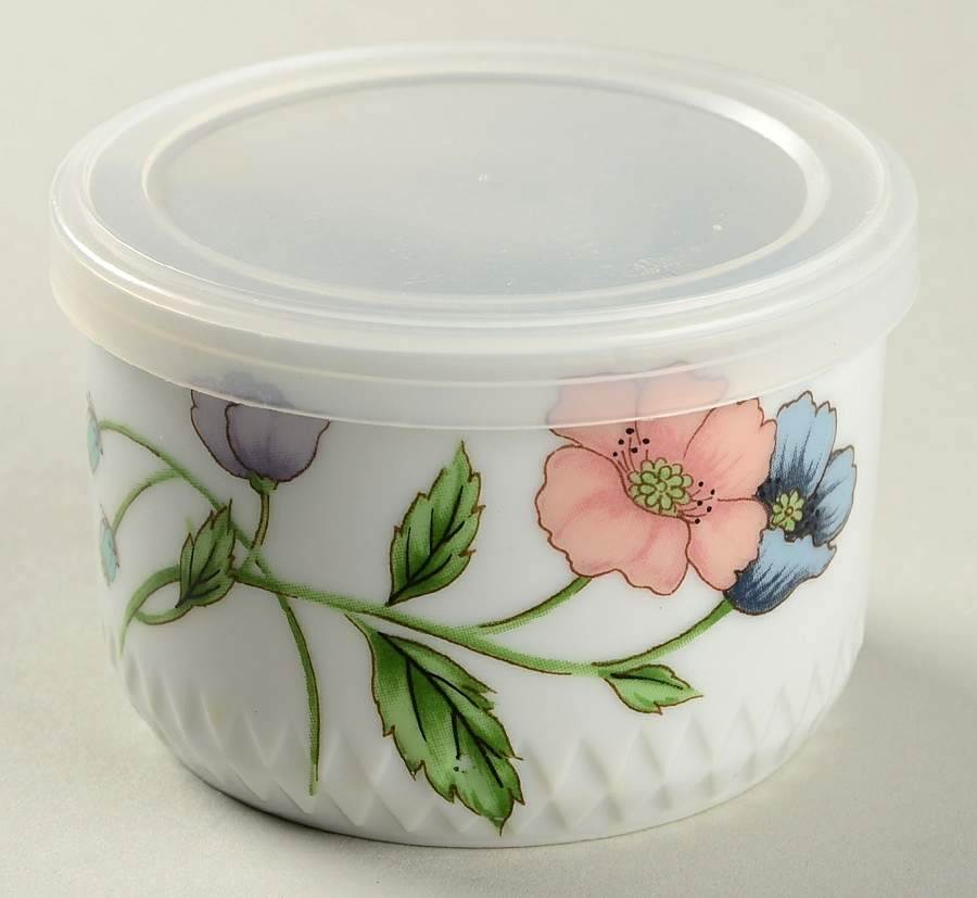 Poppy 3" Storage Bowl Ceramic with Plastic Lid by House of Prill-1