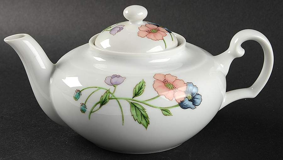 Poppy Teapot & Lid by House of Prill-1