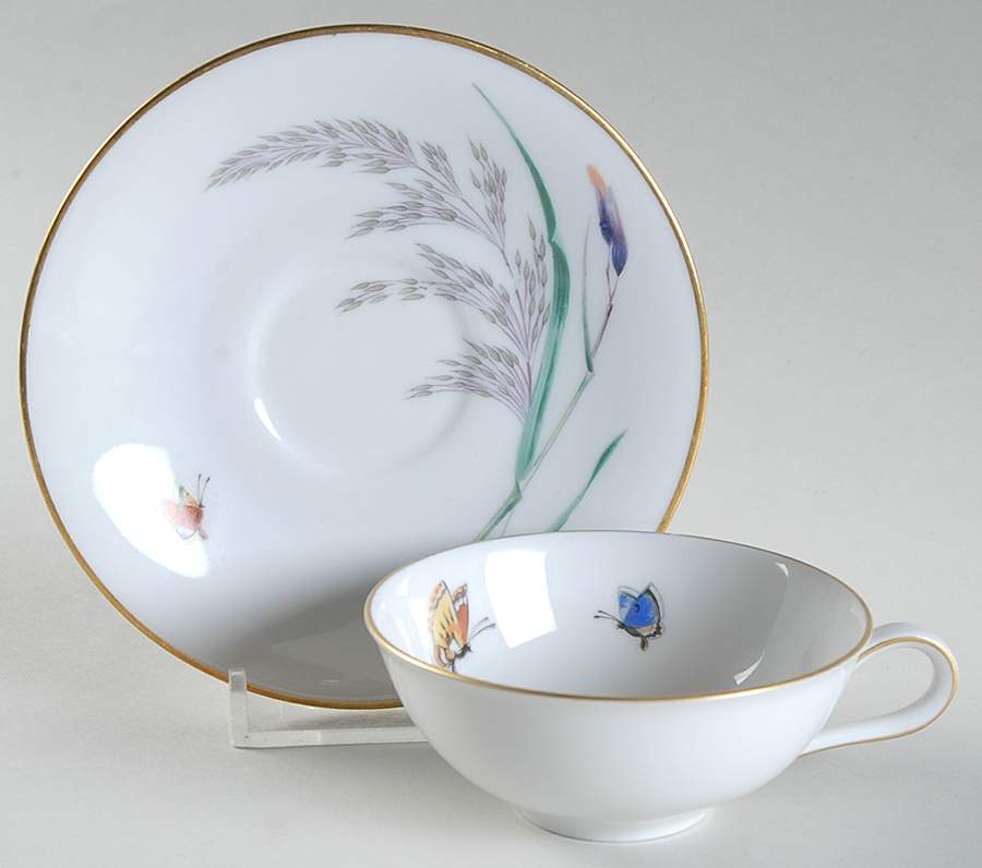 Sommer (Coupe, Smooth, Cream, Gold Trim) Flat Demitasse Cup & Saucer Set by Heinrich - H&C-1