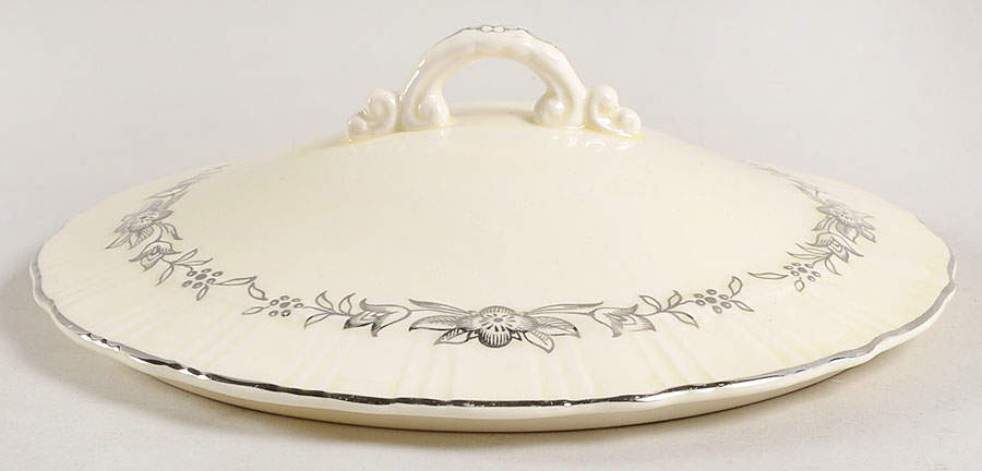 Platinum Wreath Lid for Round Vegetable by Homer Laughlin -1