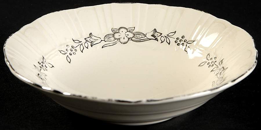 Platinum Wreath Fruit/Dessert (Sauce) Bowl by Homer Laughlin -1
