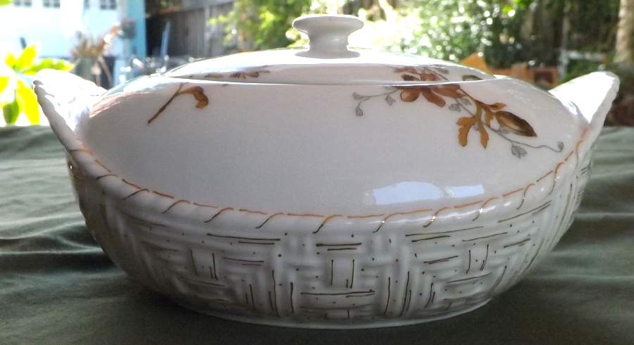 Schleiger 1154-3 Oval Covered Vegetable by Haviland-1