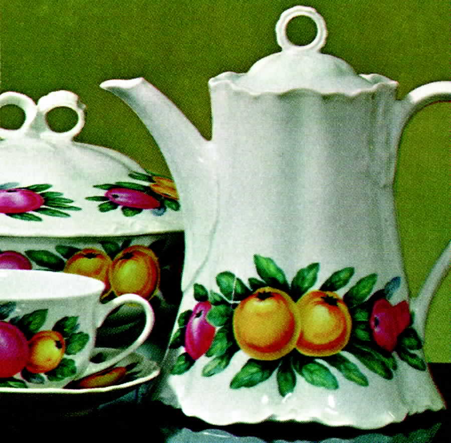 Venetian Fruits Coffee Pot & Lid by Hutschenreuther-1