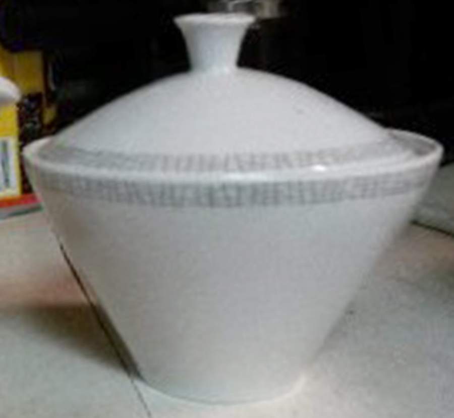 31147-3 Sugar Bowl & Lid by Hutschenreuther-1