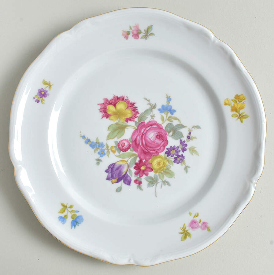 855 Dinner Plate by Hutschenreuther-1