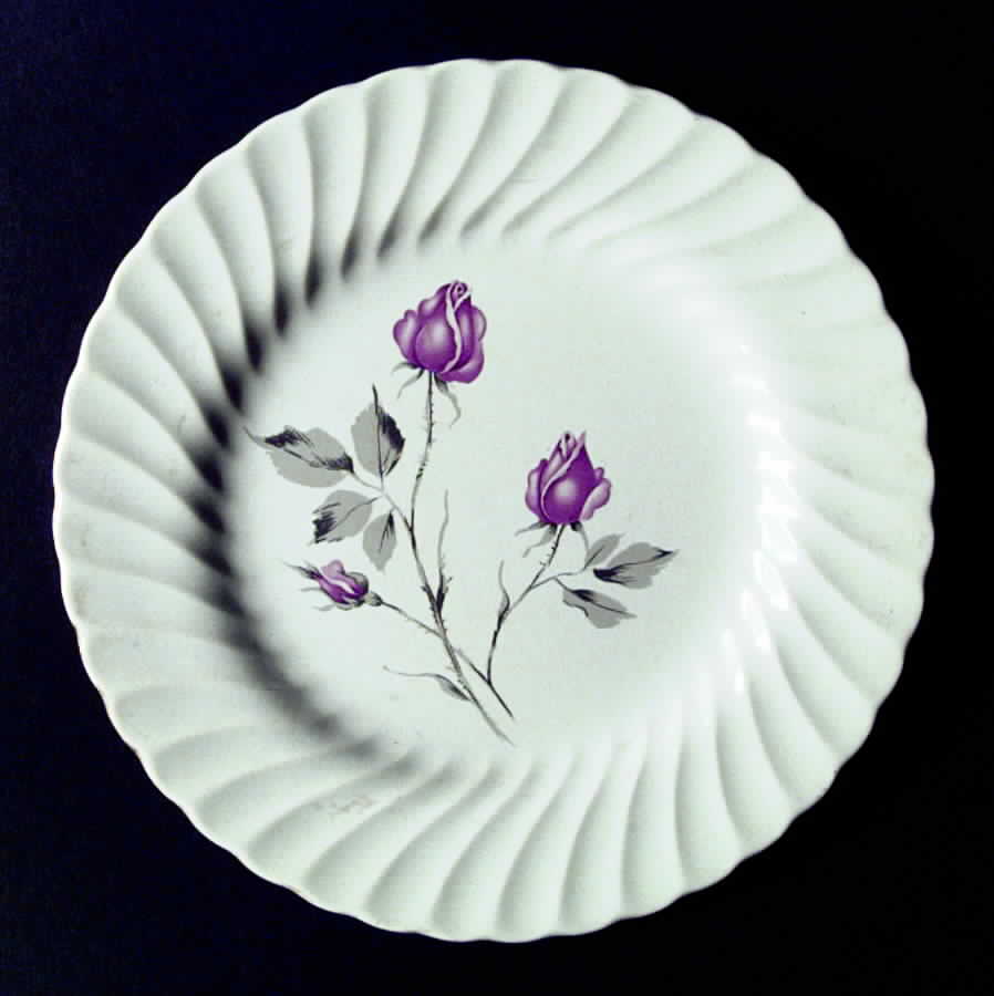 Lady Eleanor Dinner Plate by Homer Laughlin -1