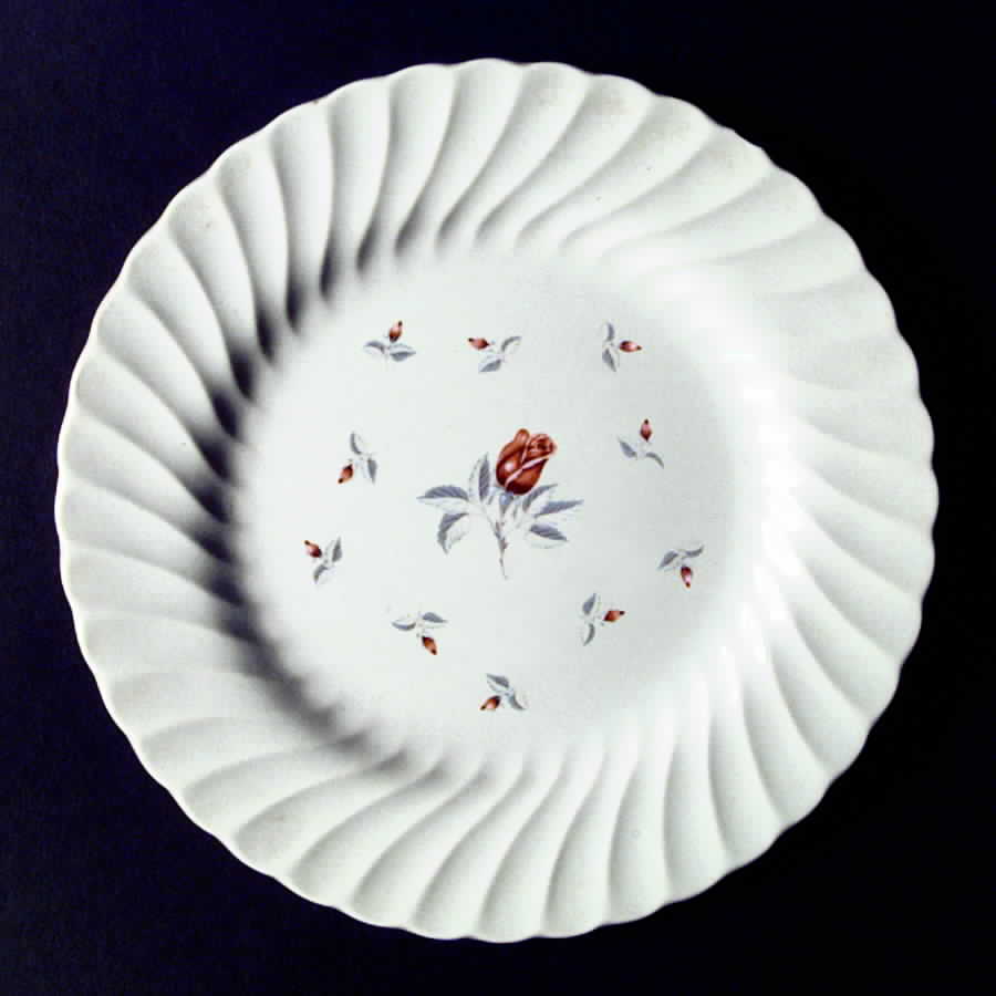 Rosebud Dinner Plate by Homer Laughlin -1