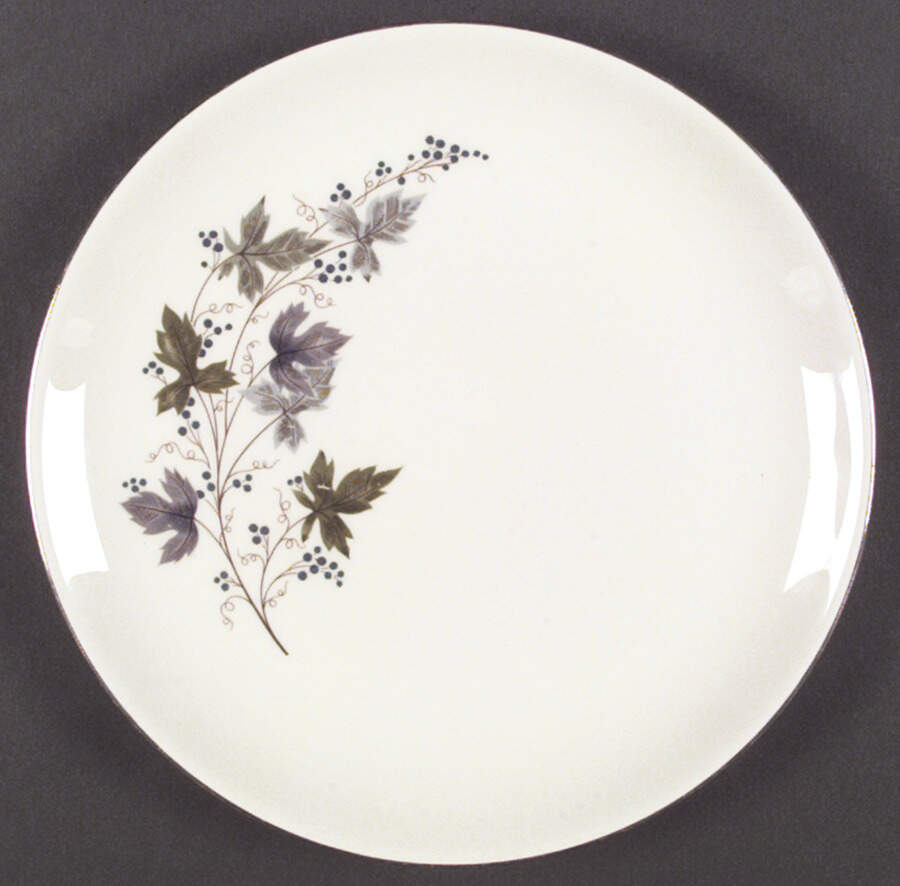 Moselle (Triumph Shape) Dinner Plate by Homer Laughlin -1