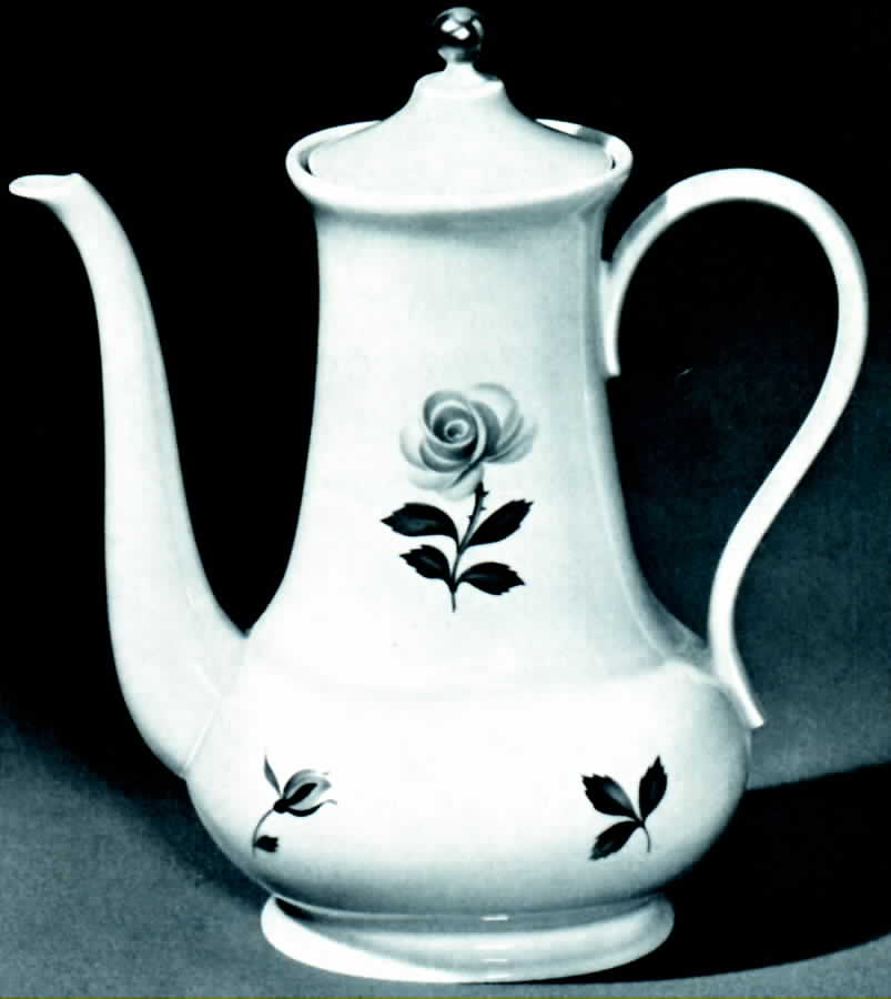Trianon Coffee Pot & Lid by Hutschenreuther-1