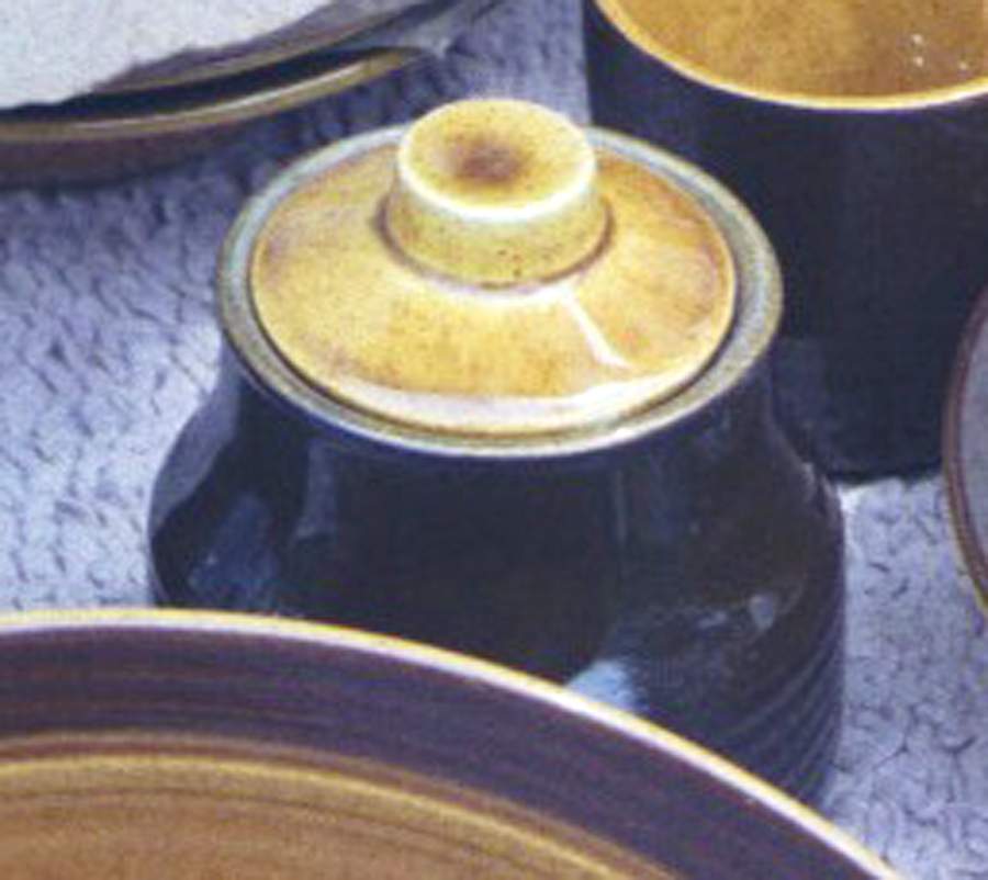 Apollo Sugar Bowl & Lid by Homer Laughlin -1