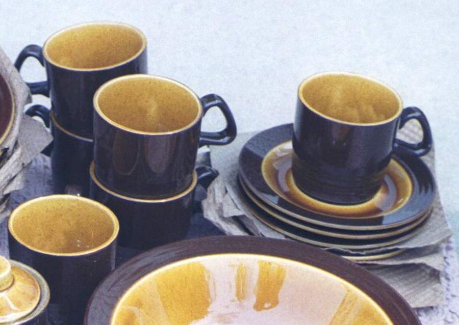 Apollo Flat Cup & Saucer Set by Homer Laughlin -1