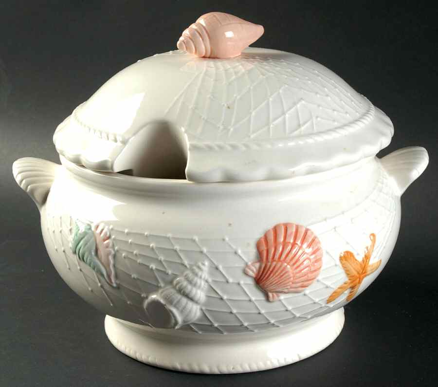 Sea Catch Tureen &  Lid by Himark-1