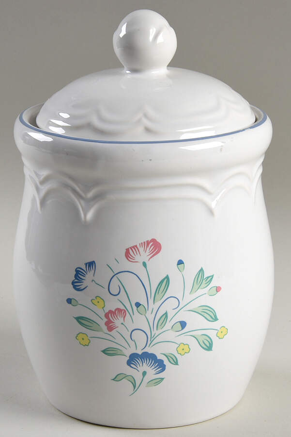 Floral Expressions (Japan, No Center) Medium Canister & Lid by Hearthside-1