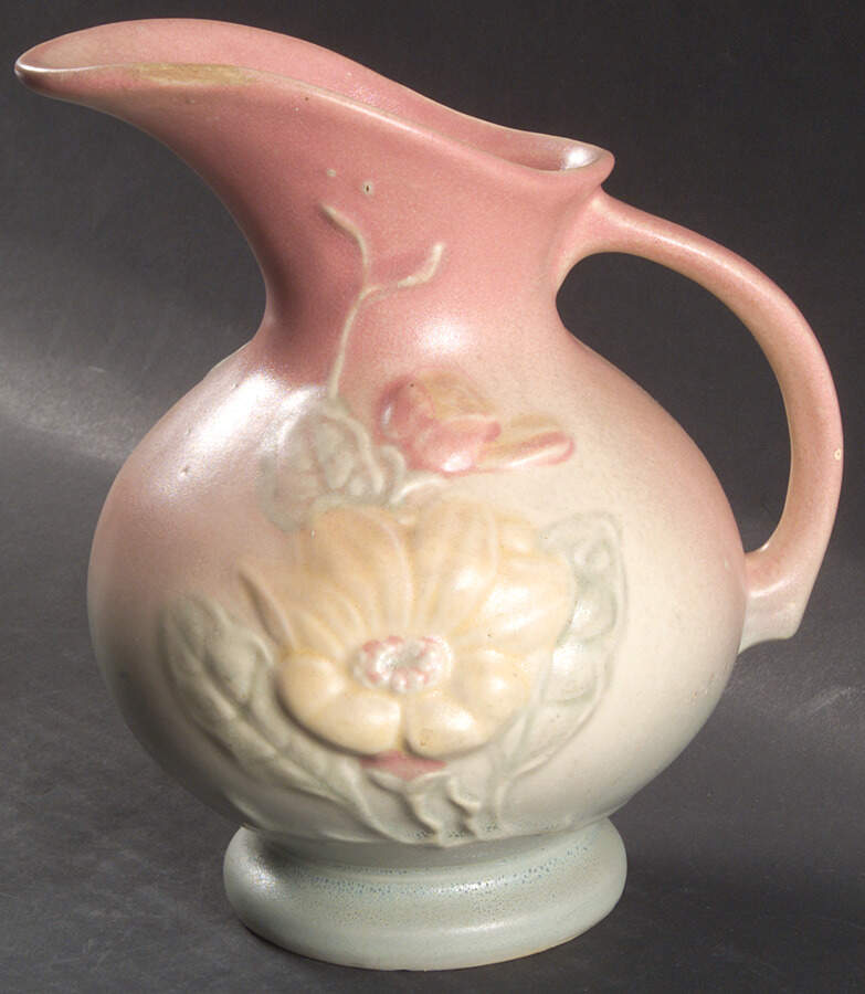 Magnolia (Matte) 7" Ewer by Hull-1