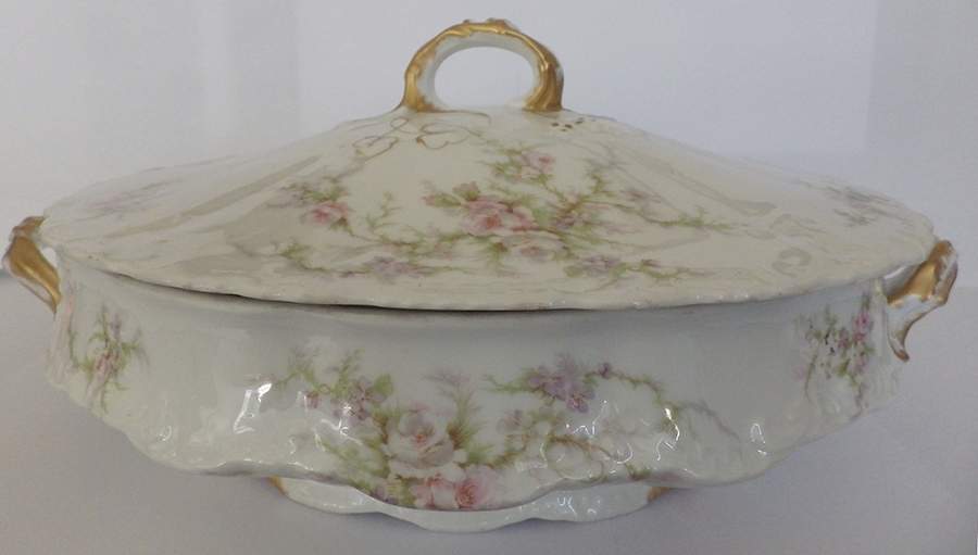 Schleiger 154c Oval Covered Vegetable by Haviland-1