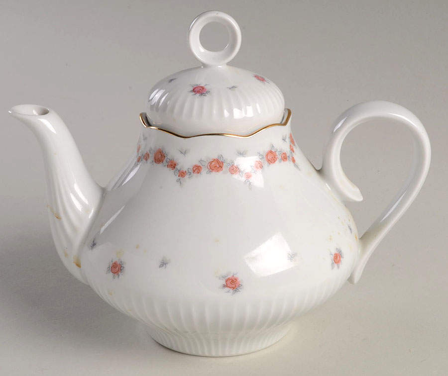 HEP12 Mini Teapot & Lid by Graf Von Henneberg-1