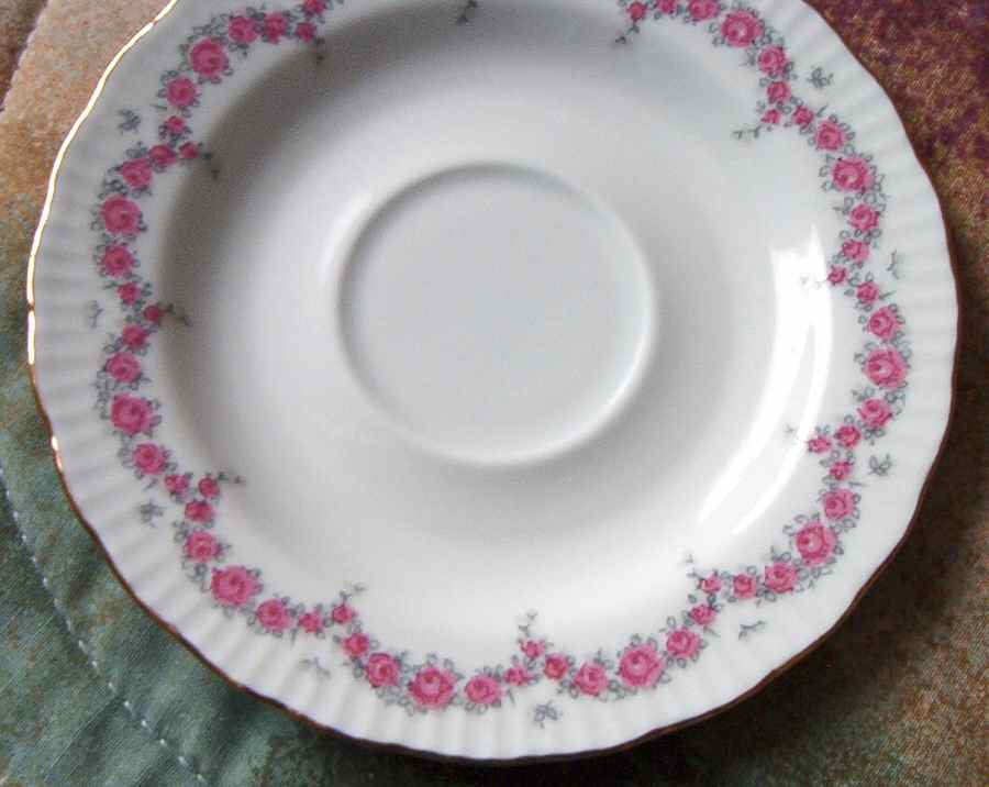 HEP12 Saucer by Graf Von Henneberg-1