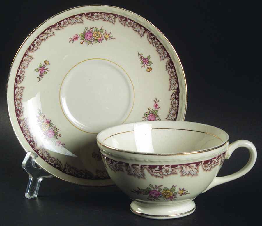 G3497 Footed Cup & Saucer Set by Homer Laughlin -1