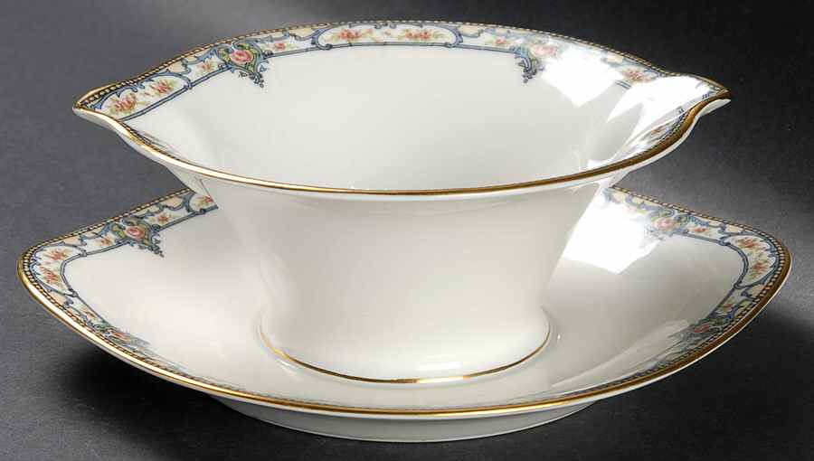Schleiger 170-2 Gravy Boat with Attached Underplate by Haviland-1