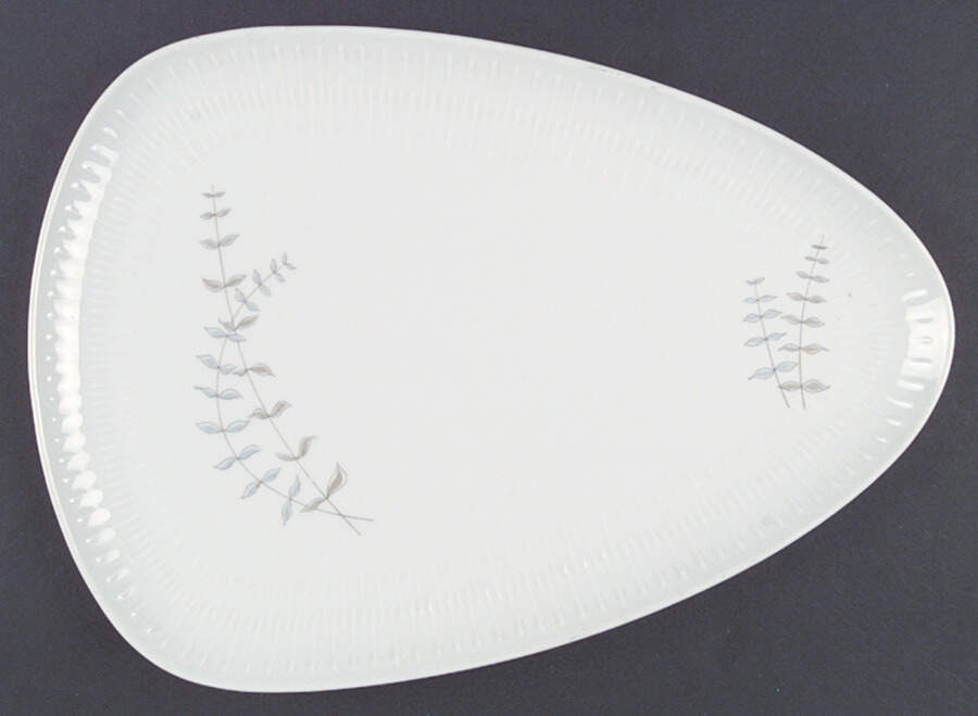 HUT676 15" Oval Serving Platter by Hutschenreuther-1