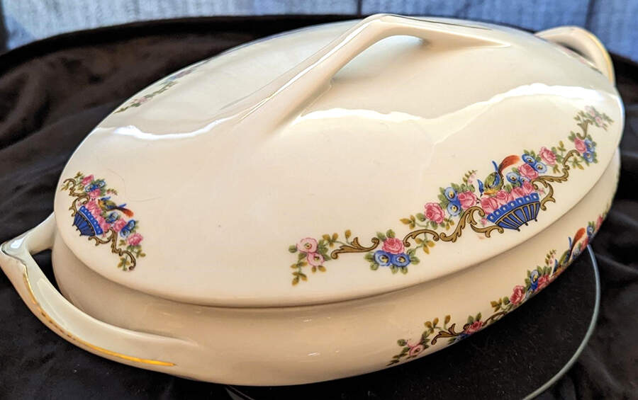 HEJ35 Oval Covered Vegetable by Hertel Jacob-1