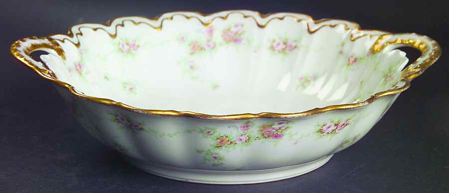 H821 9" Round Vegetable Bowl by Haviland-1