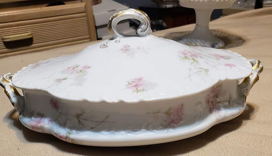 Schleiger 83d Oval Covered Vegetable by Haviland-1