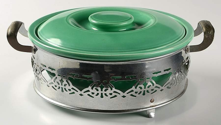 Fiesta Kitchen Kraft 1.25 Qt Round Covered Casserole w/Metal Stand by Homer Laughlin -1