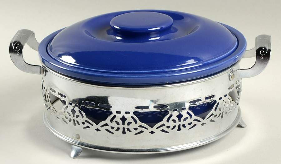 Fiesta Kitchen Kraft 1.25 Qt Round Covered Casserole w/Metal Stand by Homer Laughlin -1